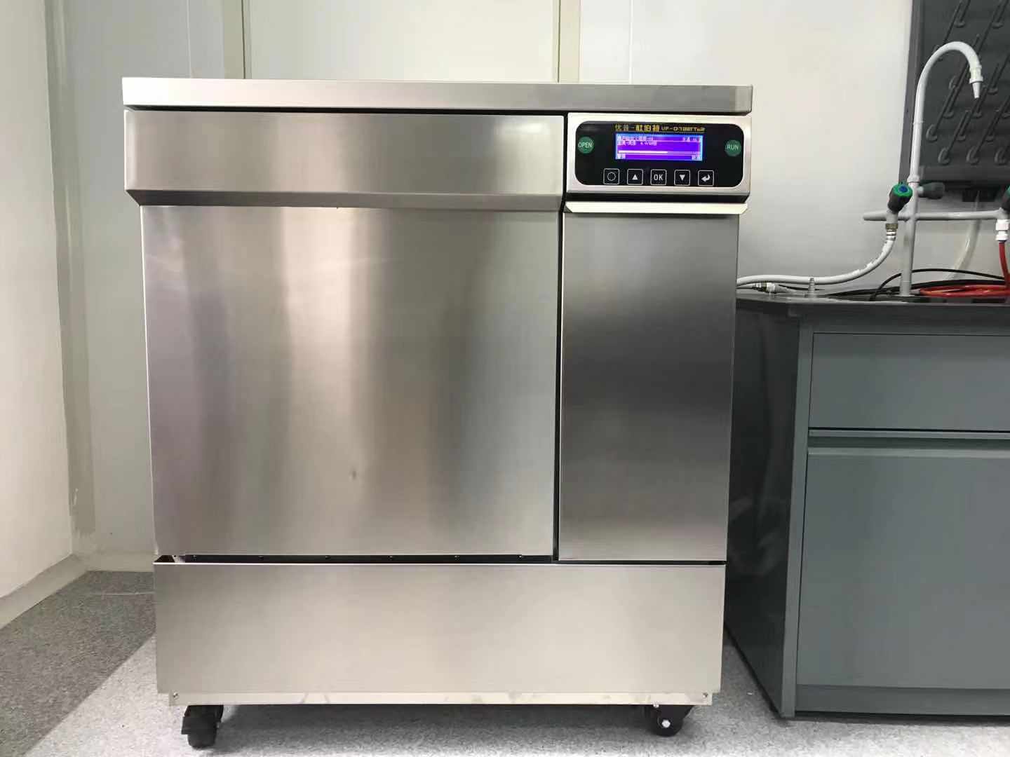 實驗室洗瓶機(jī)在現(xiàn)實生產(chǎn)中應(yīng)用