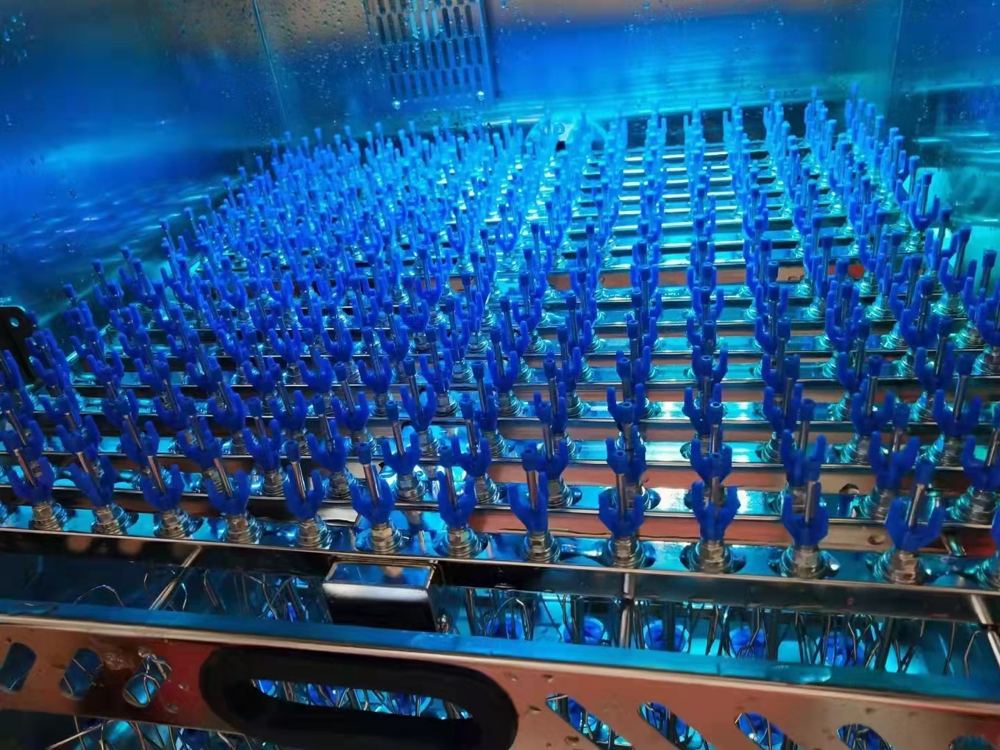 實驗室洗瓶機(jī)的維護(hù)保養(yǎng)注意事項