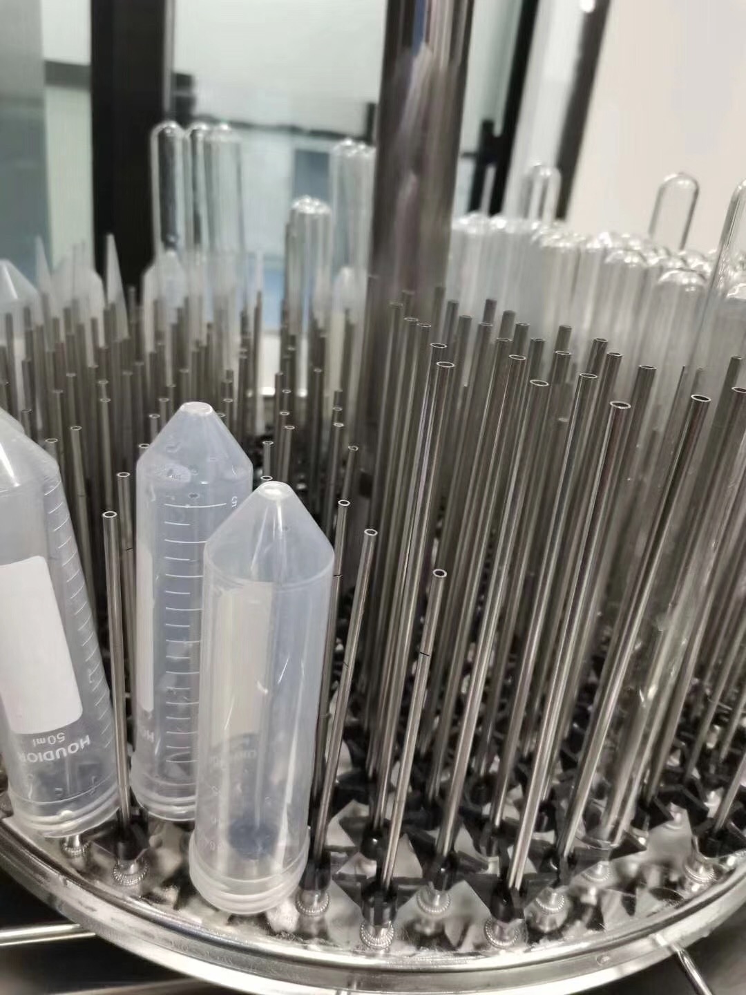 實驗室玻璃器皿中頑固凝結(jié)物如何清洗